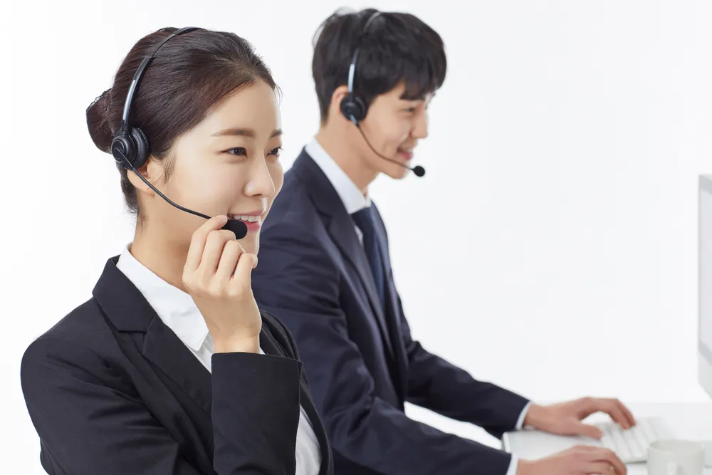 서울 본사 및 경기 협력 콜센터가  24시간 내내 직접 콜 관리